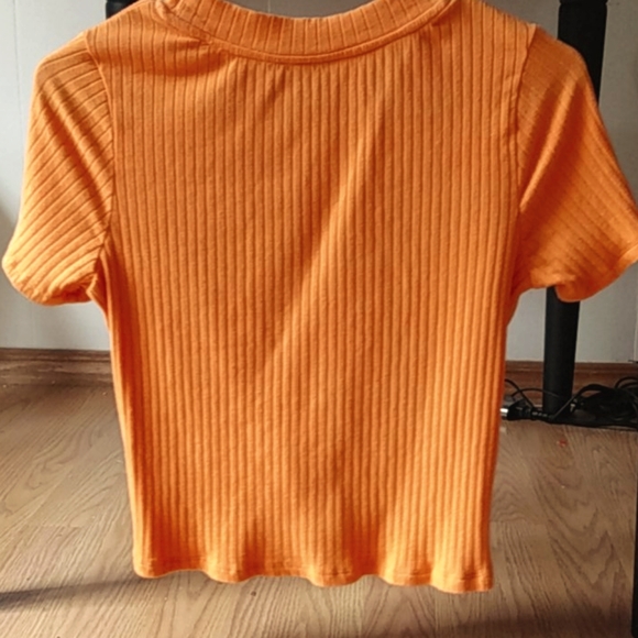 Orange cropped top - Picture 3 of 3